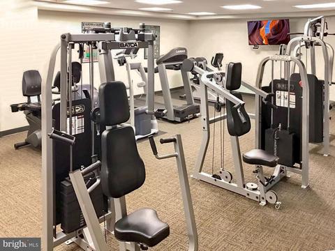 7915 Eastern Ave #714, Silver Spring, MD 20910 photo 17