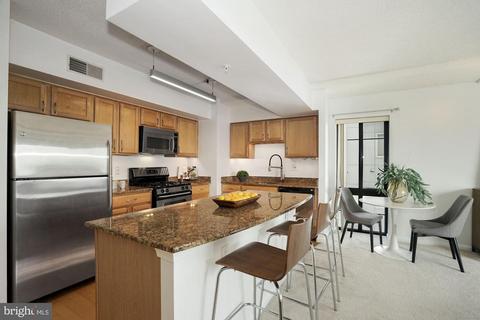 7915 Eastern Ave #714, Silver Spring, MD 20910 photo 4