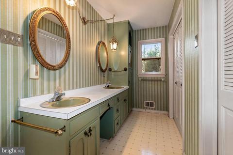 2204 Solmar Dr, Silver Spring, MD 20904 photo 27