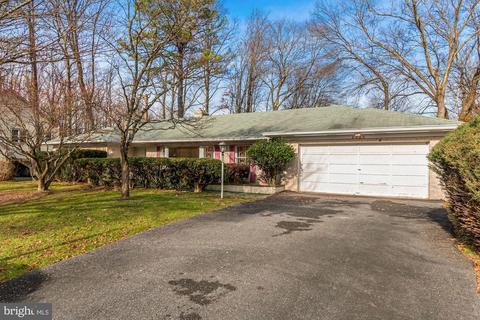 2204 Solmar Dr, Silver Spring, MD 20904 photo 1