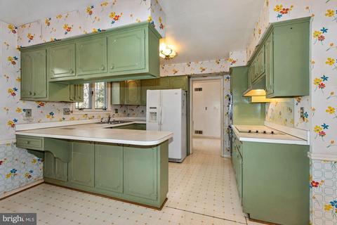 2204 Solmar Dr, Silver Spring, MD 20904 photo 11