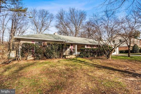 2204 Solmar Dr, Silver Spring, MD 20904 photo 2