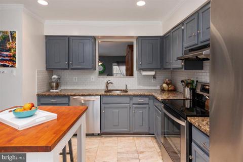 10285 Green Holly Ter, Silver Spring, MD 20902 photo 6