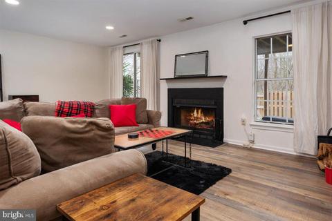10285 Green Holly Ter, Silver Spring, MD 20902 photo 32
