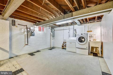 902 Orange Dr, Silver Spring, MD 20901 photo 25