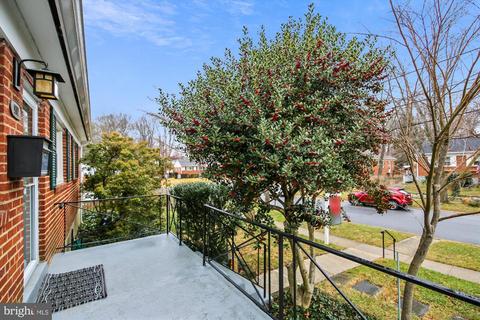 902 Orange Dr, Silver Spring, MD 20901 photo 3