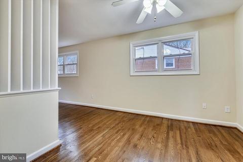 902 Orange Dr, Silver Spring, MD 20901 photo 6