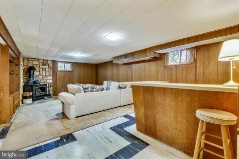 902 Orange Dr, Silver Spring, MD 20901 photo 21