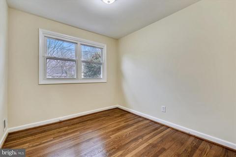 902 Orange Dr, Silver Spring, MD 20901 photo 18