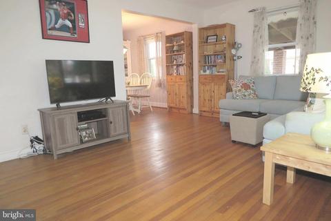 10011 Forest Grove Dr, Silver Spring, MD 20902 photo 4