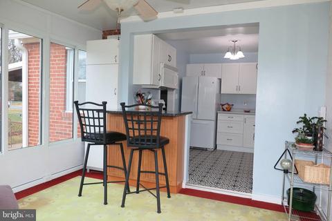 10011 Forest Grove Dr, Silver Spring, MD 20902 photo 14