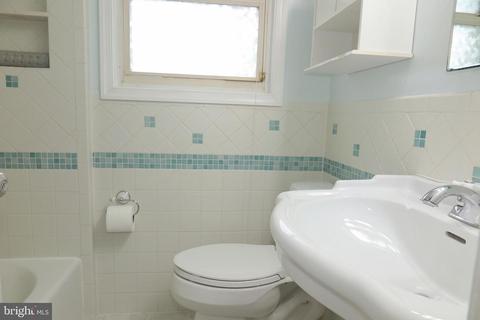 10011 Forest Grove Dr, Silver Spring, MD 20902 photo 16