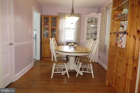 10011 Forest Grove Dr, Silver Spring, MD 20902 photo 8