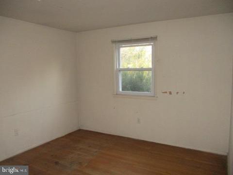 909 Burnt Crest Ln, Silver Spring, MD 20903 photo 14