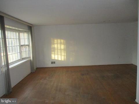 909 Burnt Crest Ln, Silver Spring, MD 20903 photo 9