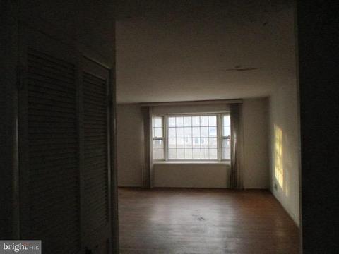 909 Burnt Crest Ln, Silver Spring, MD 20903 photo 13