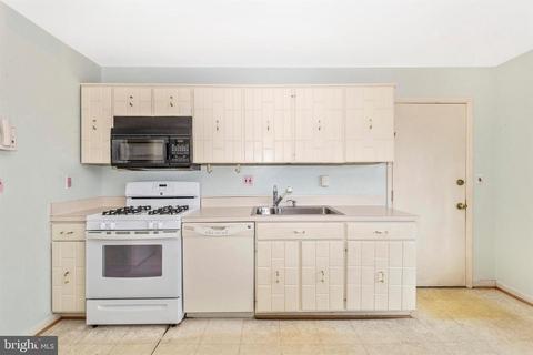 14712 Flintstone Ln, Silver Spring, MD 20905 photo 7