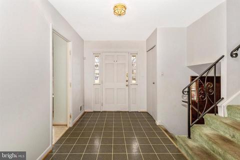 14712 Flintstone Ln, Silver Spring, MD 20905 photo 2