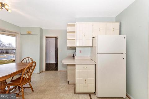 14712 Flintstone Ln, Silver Spring, MD 20905 photo 5