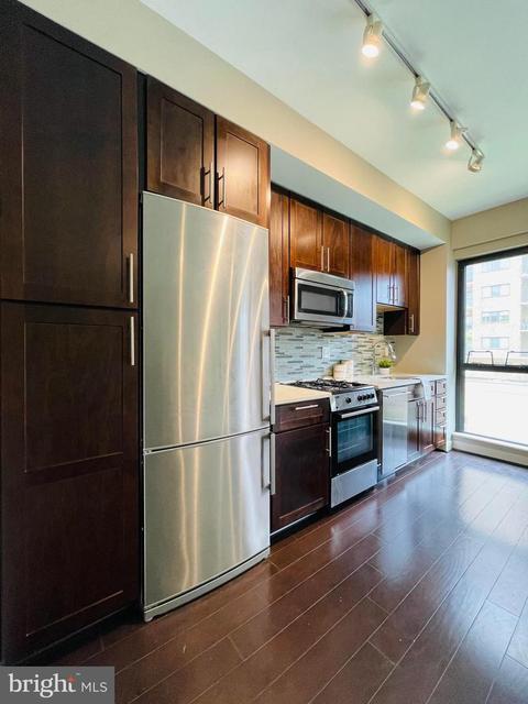 1320 Fenwick Ln #511, Silver Spring, MD 20910 photo 13