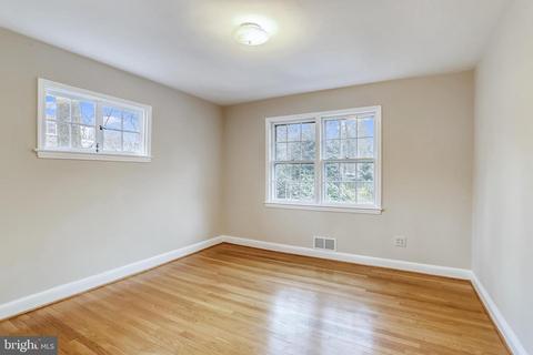 9802 Dameron Dr, Silver Spring, MD 20902 photo 20