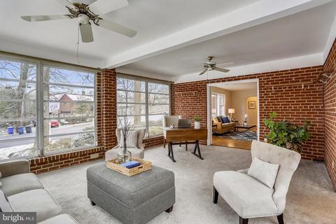 9802 Dameron Dr, Silver Spring, MD 20902 photo 9