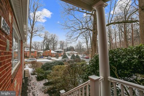 9802 Dameron Dr, Silver Spring, MD 20902 photo 3