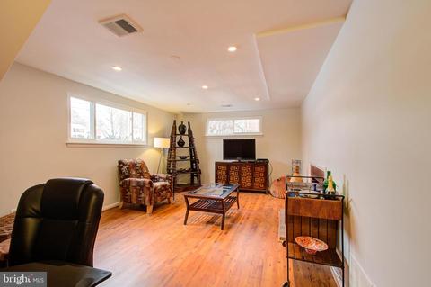 611 Hillsboro Dr, Silver Spring, MD 20902 photo 19
