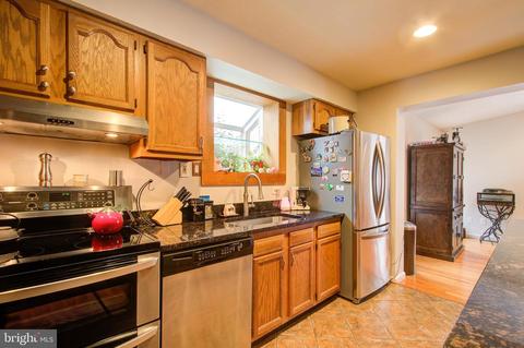 611 Hillsboro Dr, Silver Spring, MD 20902 photo 13