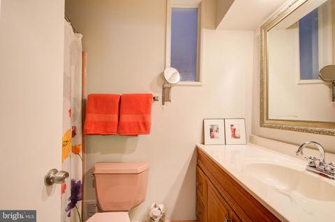 611 Hillsboro Dr, Silver Spring, MD 20902 photo 31