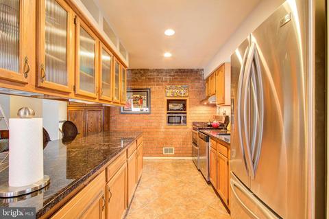 611 Hillsboro Dr, Silver Spring, MD 20902 photo 11