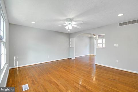 1409 Rising Wind Ct, Silver Spring, MD 20905 photo 6