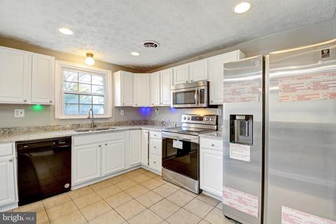 1409 Rising Wind Ct, Silver Spring, MD 20905 photo 12