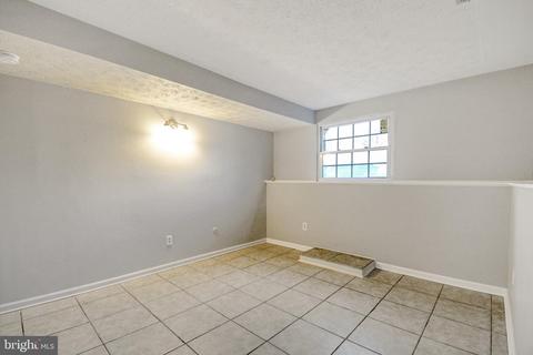 1409 Rising Wind Ct, Silver Spring, MD 20905 photo 35