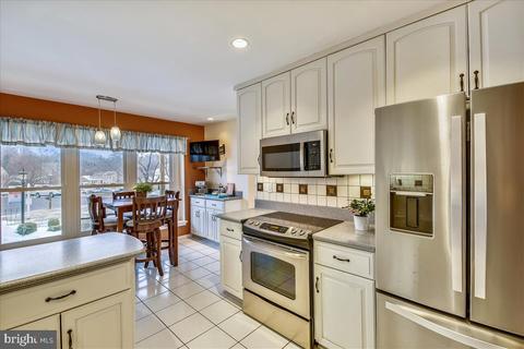10 Balboa Ct, Silver Spring, MD 20905 photo 10
