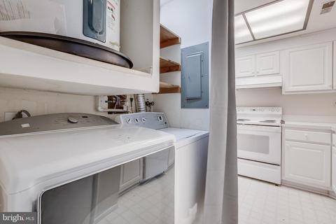 15111 Glade Dr #12-1B, Silver Spring, MD 20906 photo 18