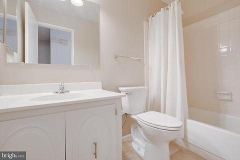 15111 Glade Dr #12-1B, Silver Spring, MD 20906 photo 23