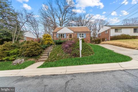 11521 Mapleview Dr, Silver Spring, MD 20902 photo 2