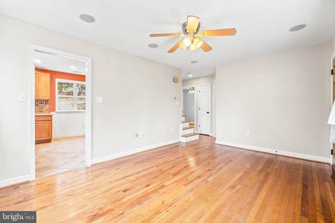 11521 Mapleview Dr, Silver Spring, MD 20902 photo 5