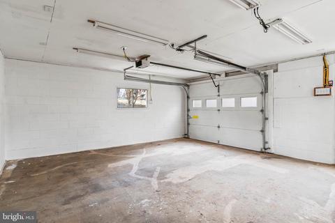 11521 Mapleview Dr, Silver Spring, MD 20902 photo 41