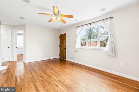 11521 Mapleview Dr, Silver Spring, MD 20902 photo 6
