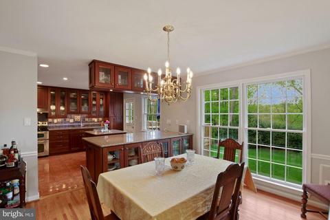 13225 Locksley Ln, Silver Spring, MD 20904 photo 9