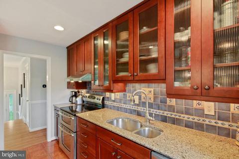 13225 Locksley Ln, Silver Spring, MD 20904 photo 18