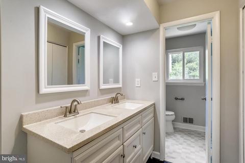 11744 Lovejoy St, Silver Spring, MD 20902 photo 28