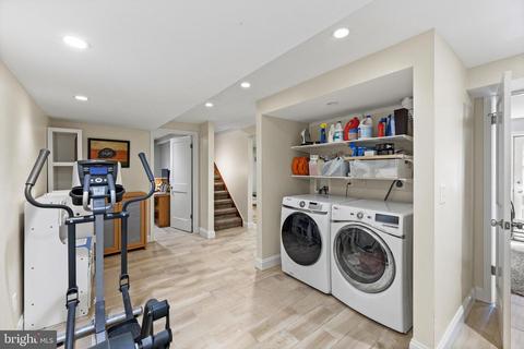 9905 Markham St, Silver Spring, MD 20901 photo 13