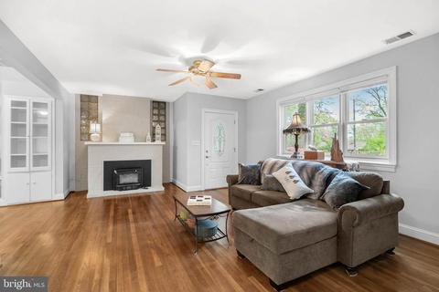 1210 Ednor Rd, Silver Spring, MD 20905 photo 3
