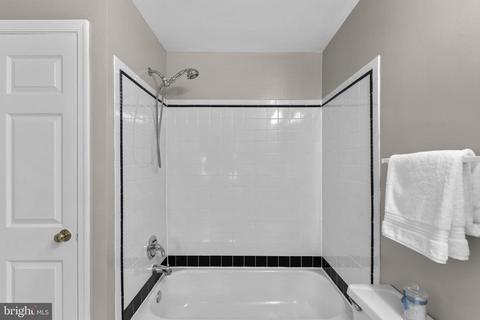 8543 Bradford Rd #9-4, Silver Spring, MD 20901 photo 26