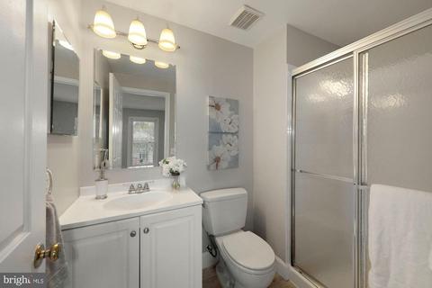 651 Concerto Ln, Silver Spring, MD 20901 photo 18