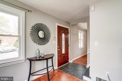 2702 Arvin St, Silver Spring, MD 20902 photo 4