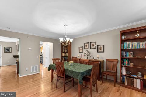 635 Concerto Ln, Silver Spring, MD 20901 photo 9